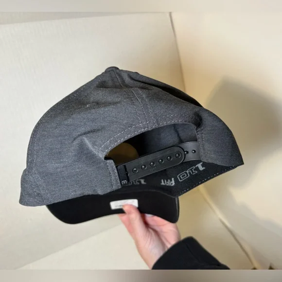 NWT Travis Mathew Sand Barred Adjustable Hat - Heather Charcoal - Picture 5 of 11